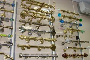 Кованые карнизы