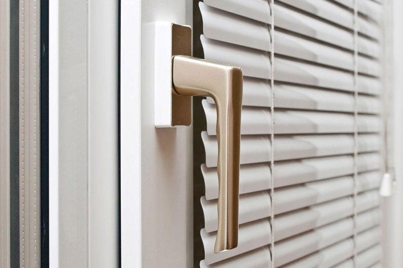 Жалюзи горизонтальные